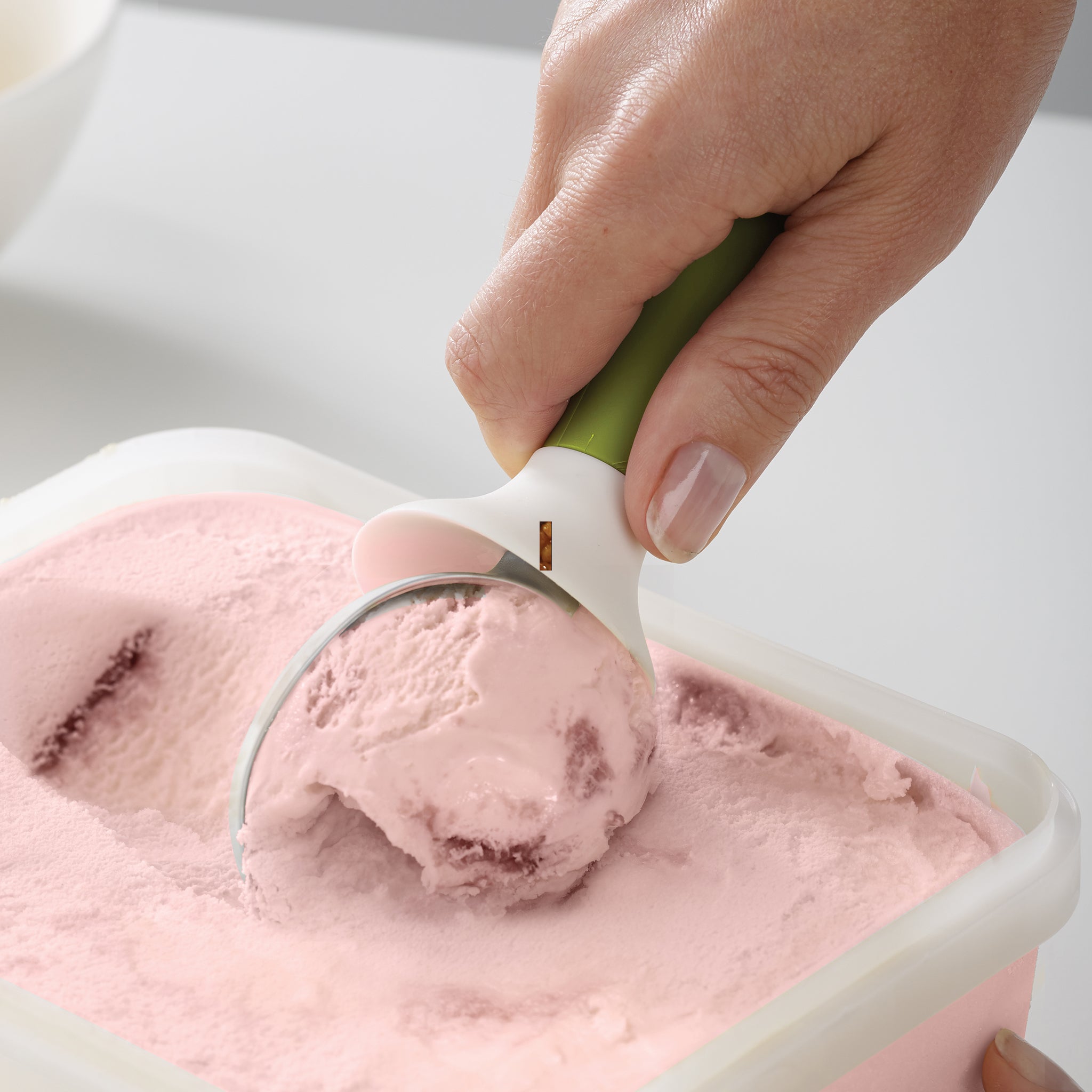 Joseph Joseph Dimple Ice Cream Scoop