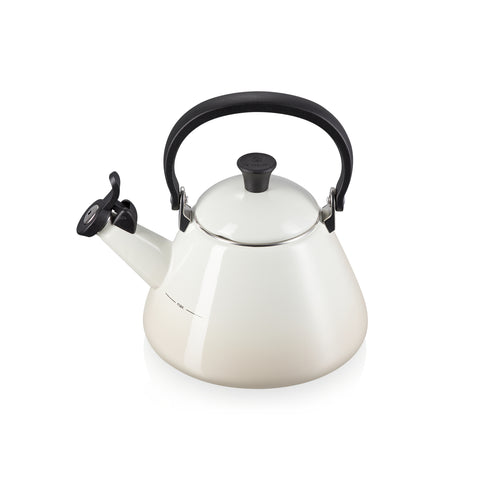 Le Creuset Meringue Kone kettle
